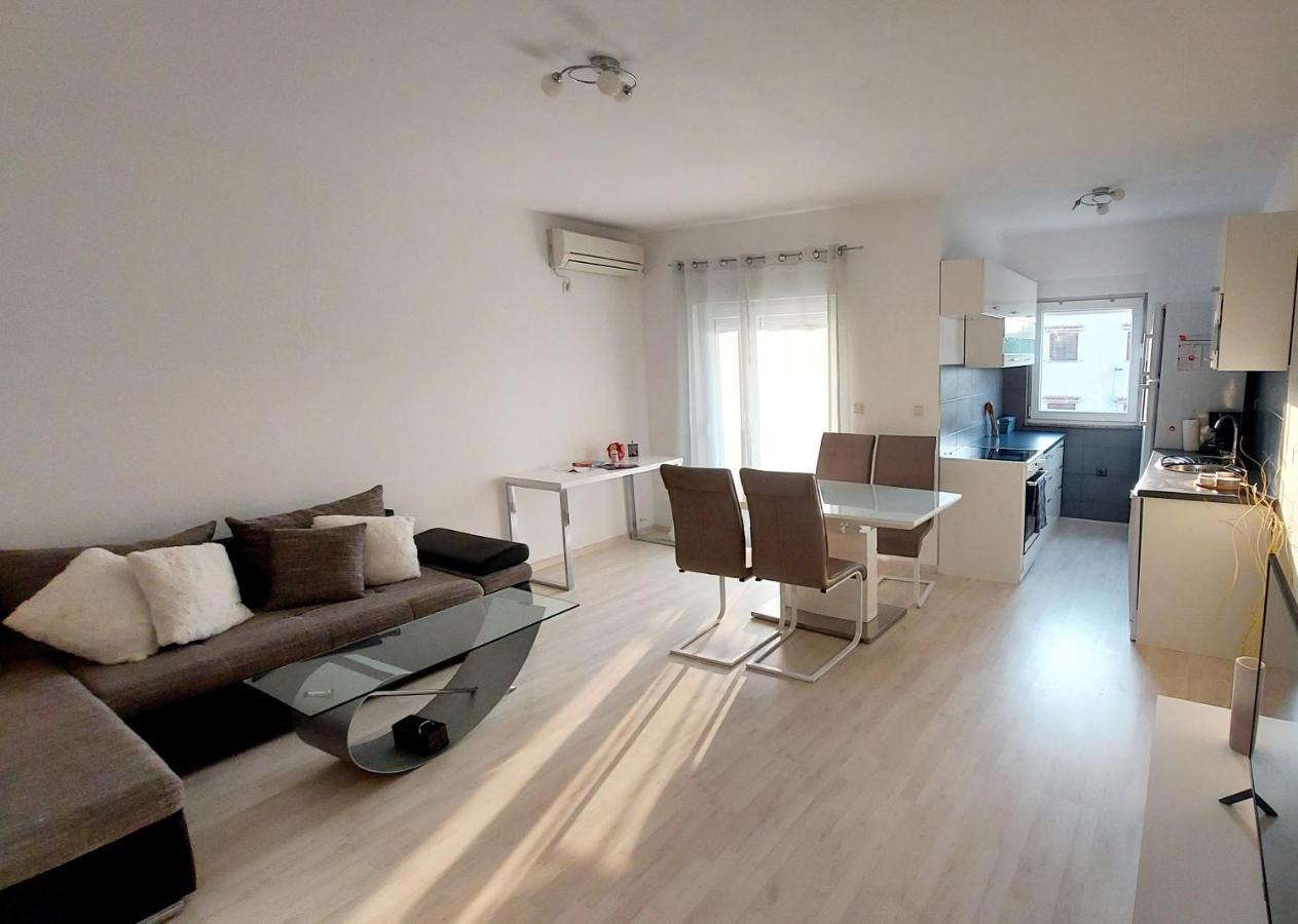 Apartman Near Fazana-500 From The Sea Екстериор снимка